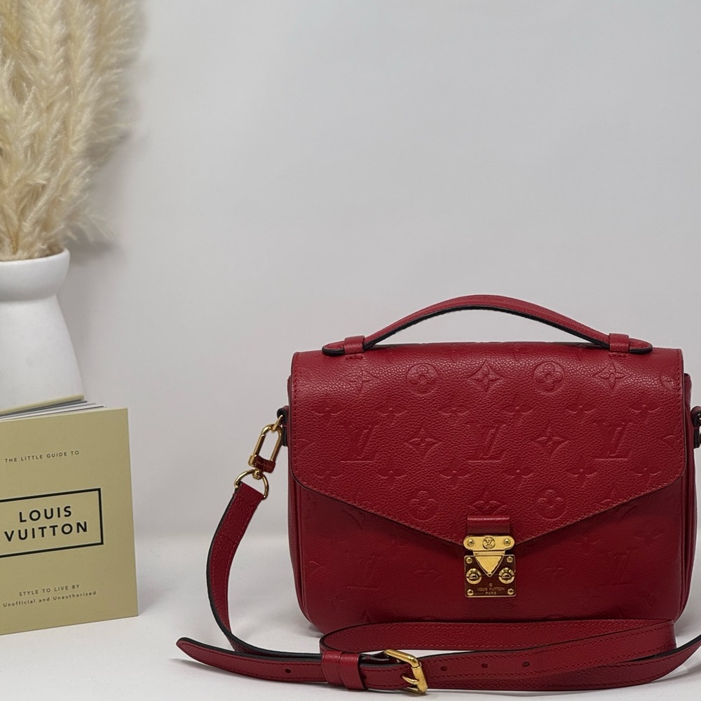 💯 Authentic Louis Vuitton Pochette Metis Monogram -Red Emperiente Leather
